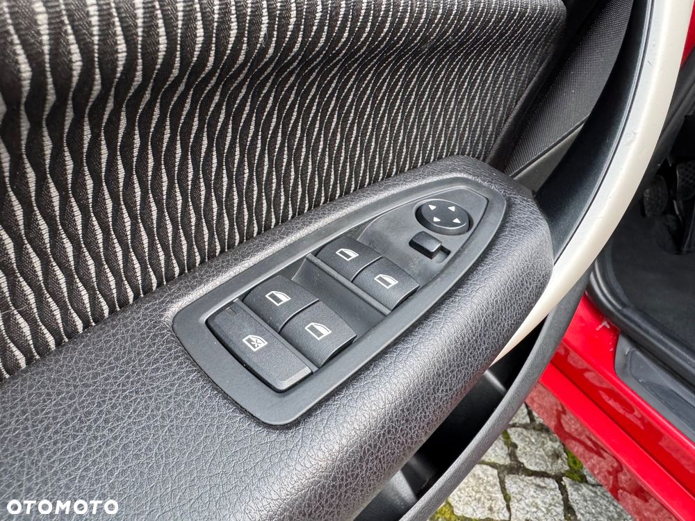 BMW Seria 1 116d EfficientDynamics Edition - 15