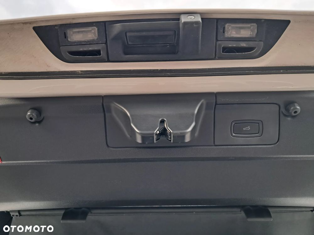 Porsche Panamera 4 PDK - 26