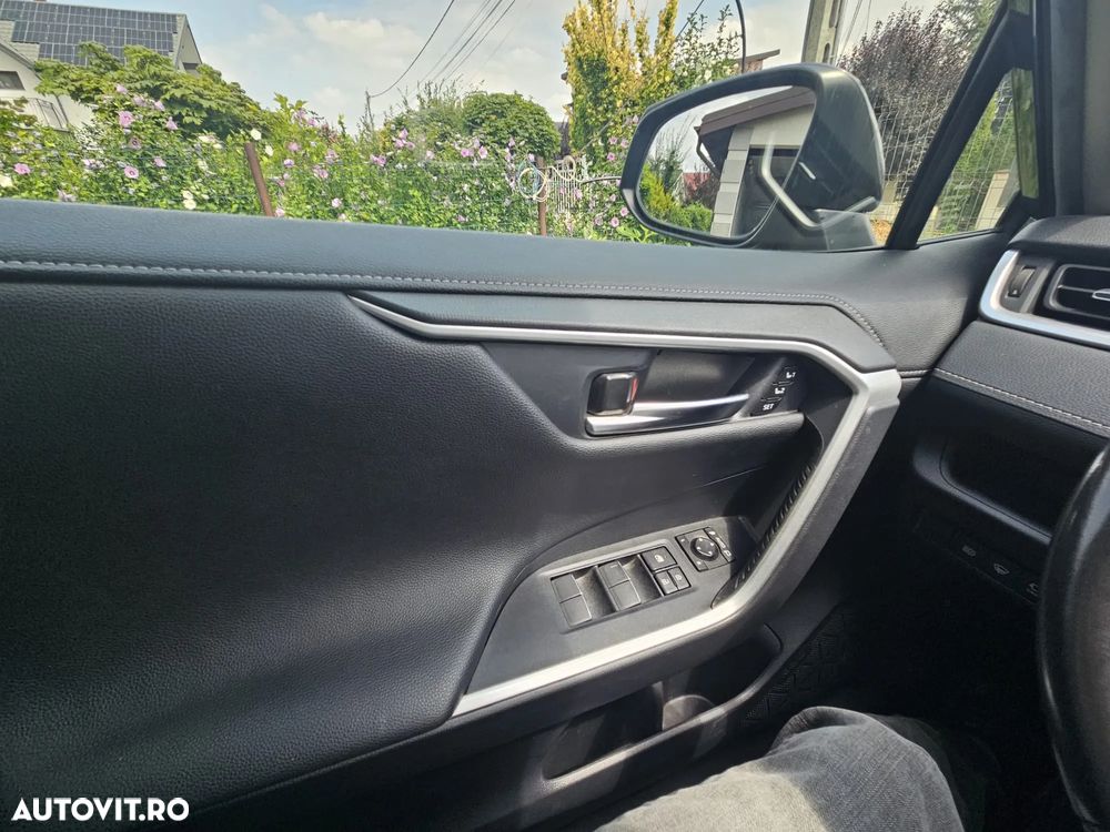 Toyota RAV4 2.5 VVT-iE 4x4 Luxury - 2