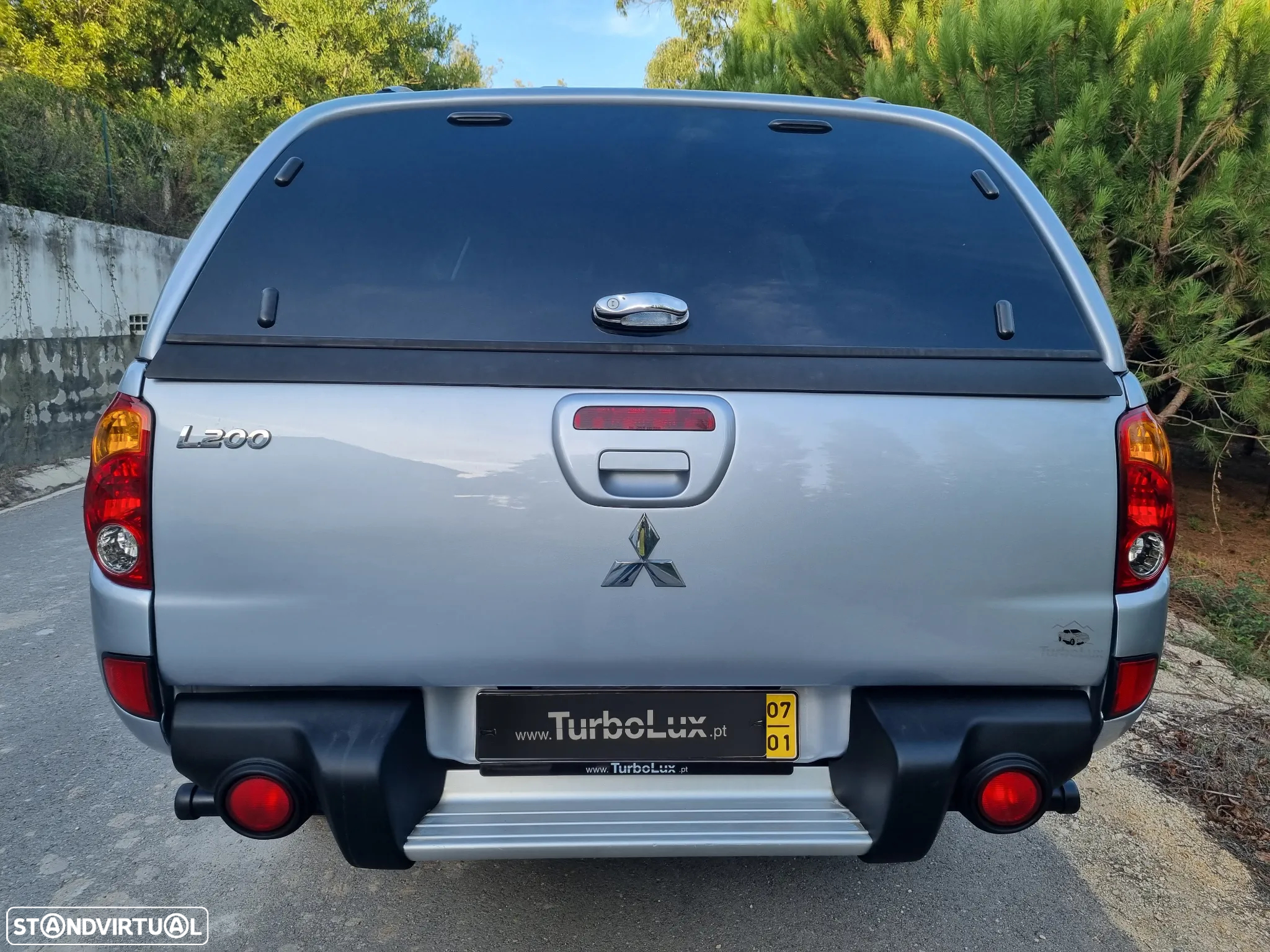 Mitsubishi L200 2.5 DI-D CD Invite+ AC/ABS 4WD - 6