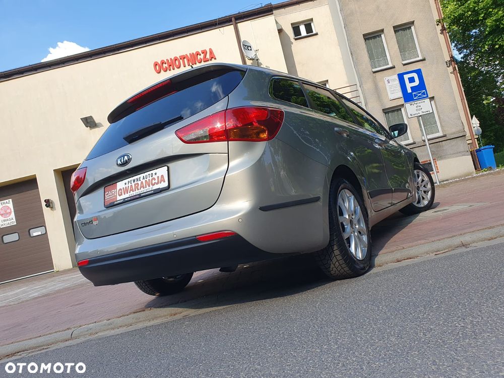 Kia Ceed 1.6 GDI XL - 22