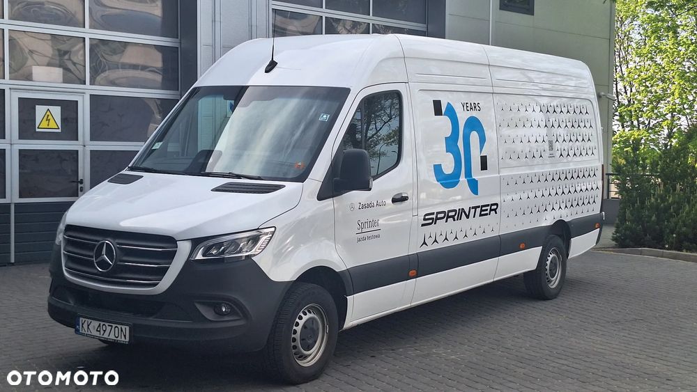 Mercedes-Benz Sprinter - 1