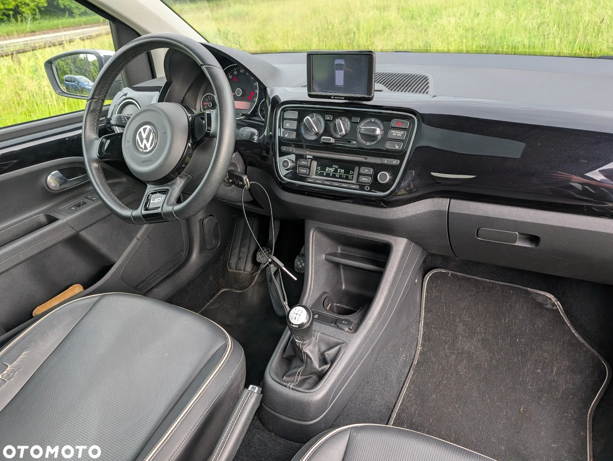 Volkswagen up! 1.0 black - 8