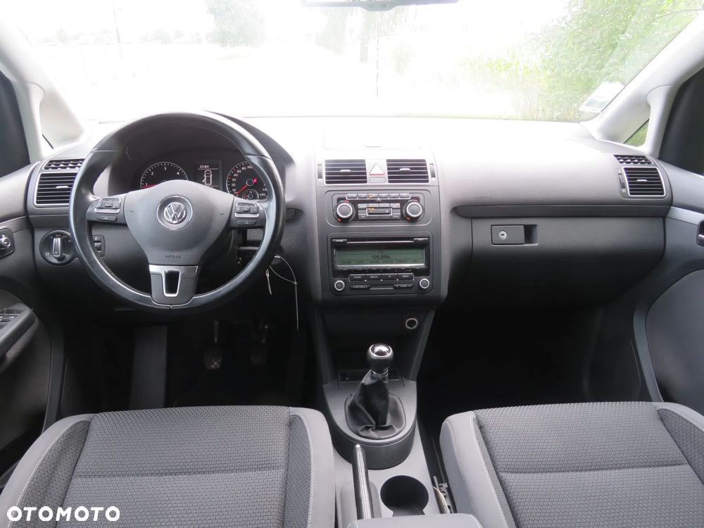Volkswagen Touran 1.6 TDI DPF BlueMotion Technology MATCH - 18