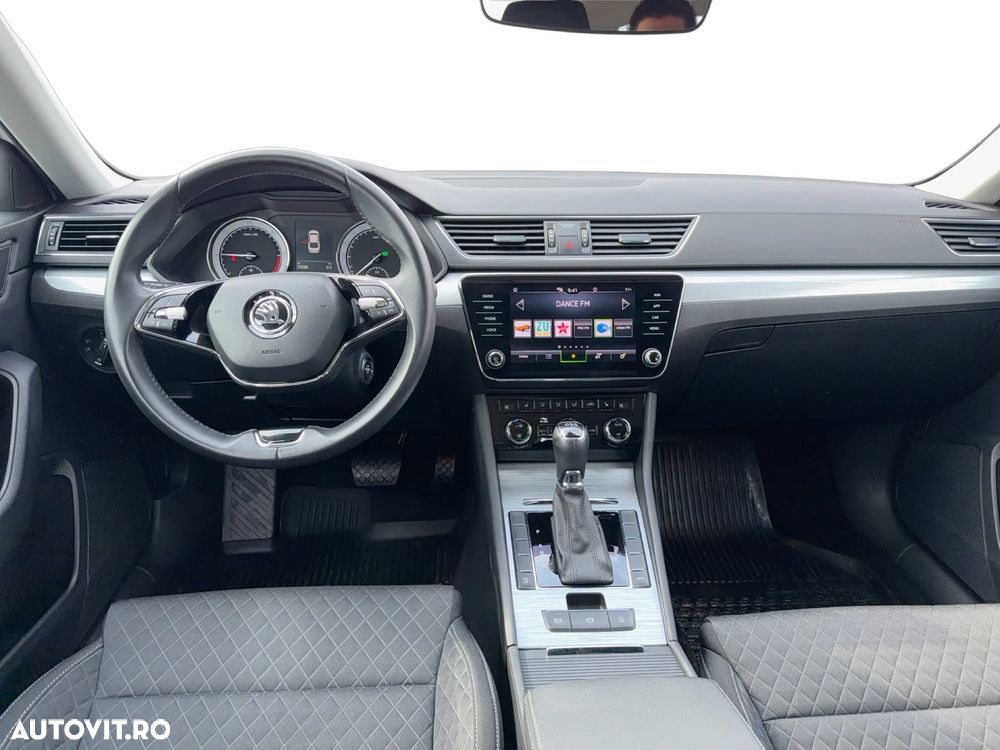 Skoda Superb 2.0 TDI DSG Style - 11