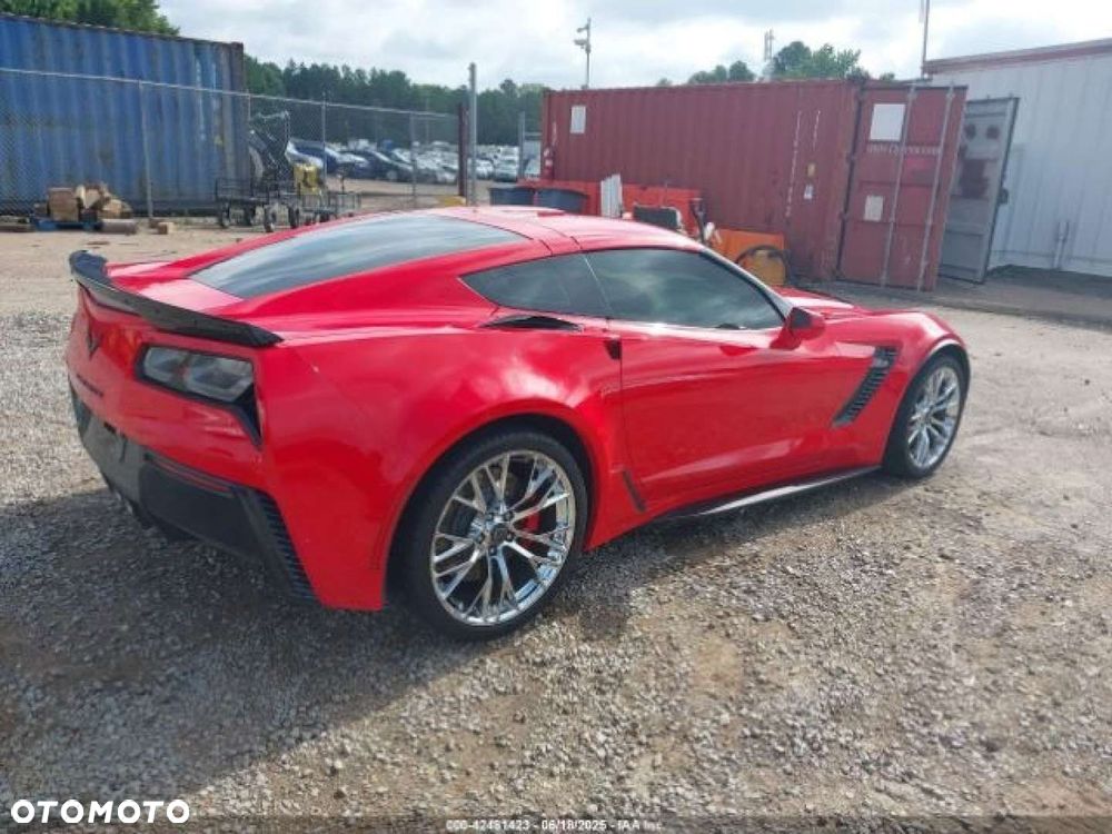 Chevrolet Corvette - 6