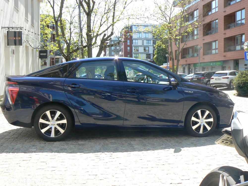 Toyota Mirai Standard - 5