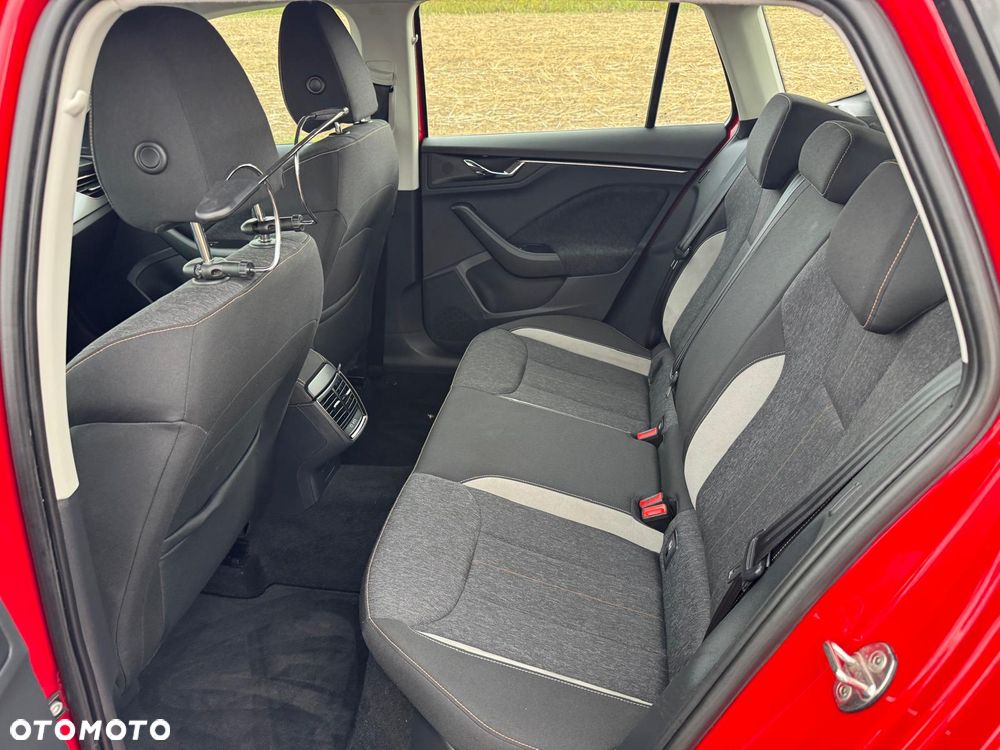 Skoda Kamiq 1.0 TSI DSG Style - 11