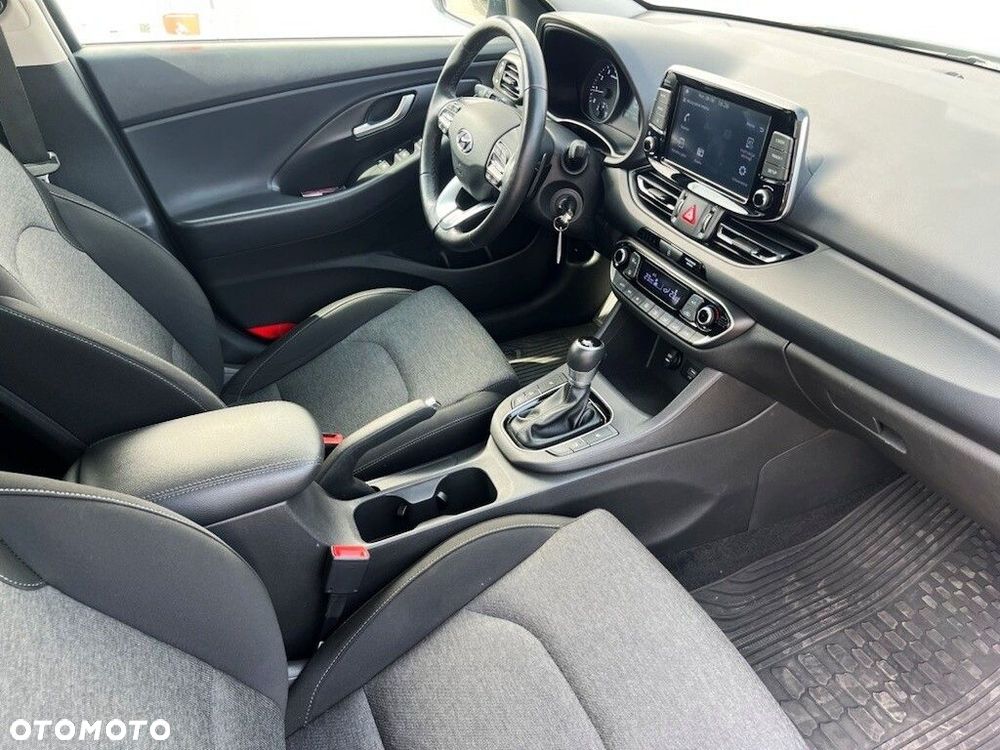 Hyundai i30 - 30