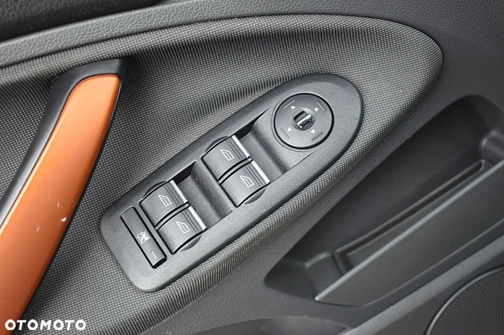 Ford Kuga 2.0 TDCi 2x4 Trend - 32