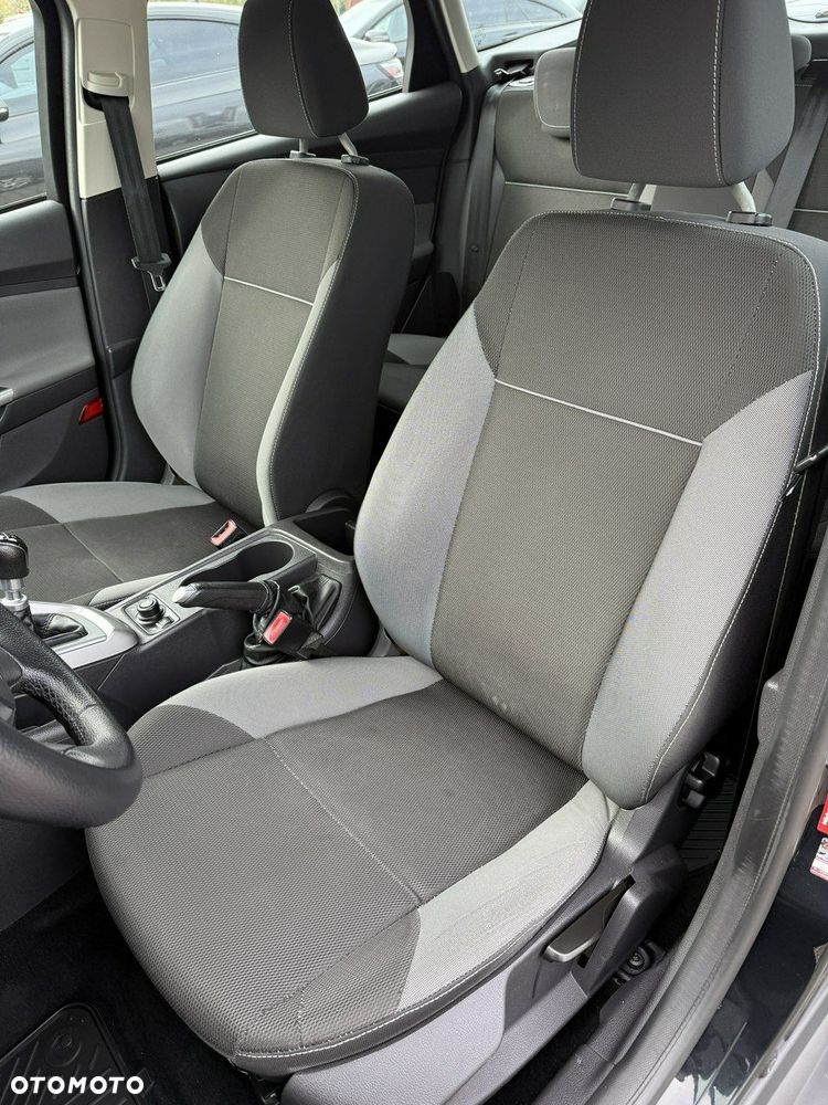 Ford Focus - 8