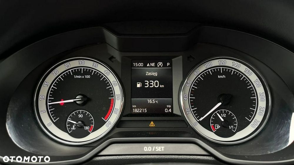 Skoda Octavia Scout 2.0 TDI 4x4 DSG - 20