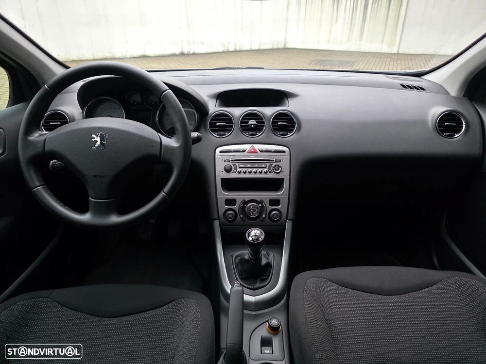 Peugeot 308 SW 1.6 HDi Sport CVM6 - 37