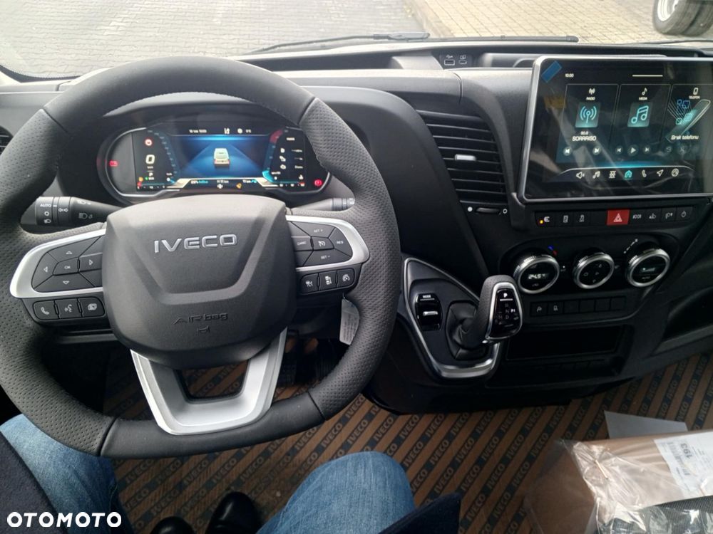 Iveco Daily 35S18HA8V MY24 - 4