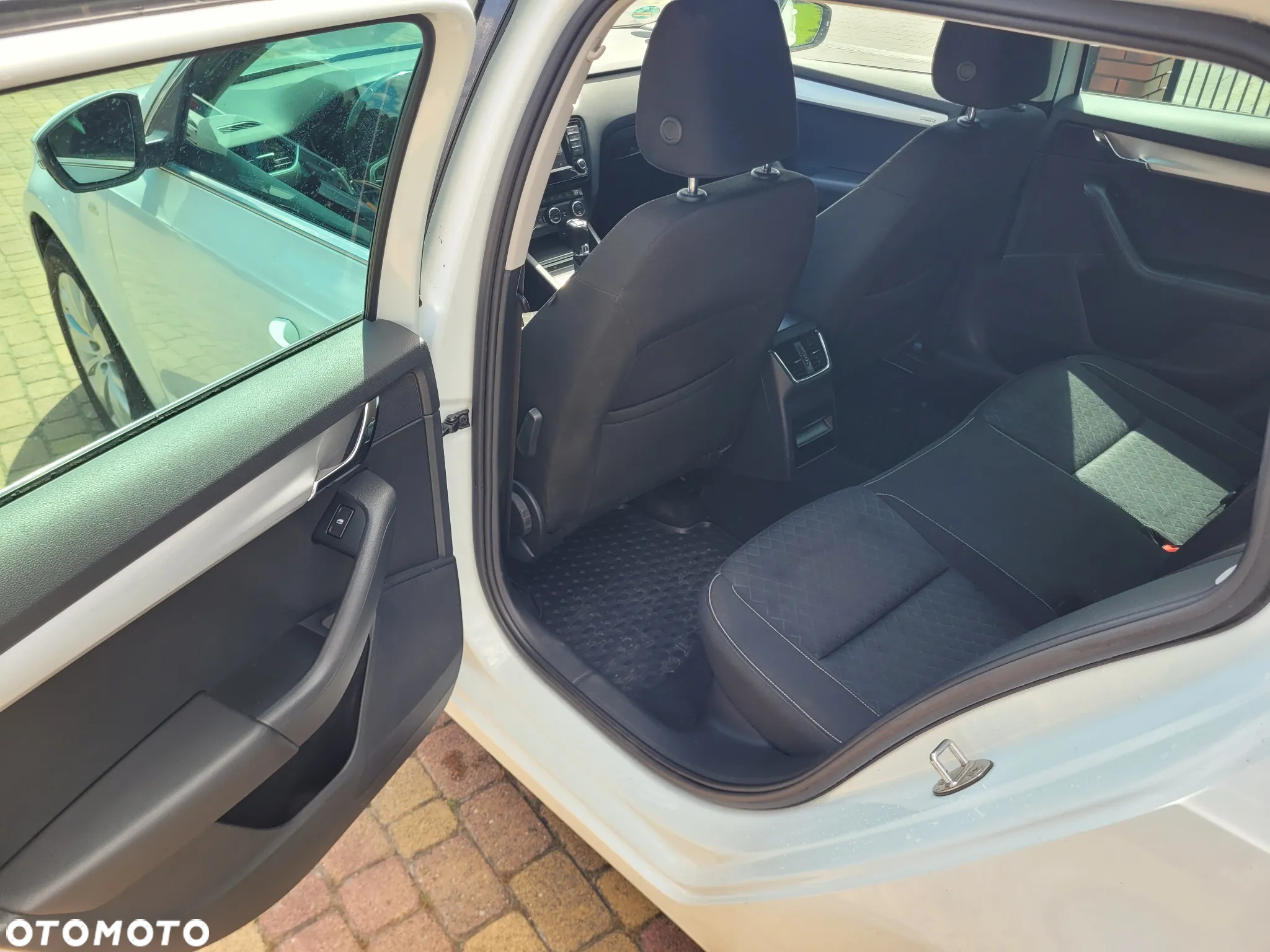 Skoda Octavia 1.6 TDI Active DSG - 11