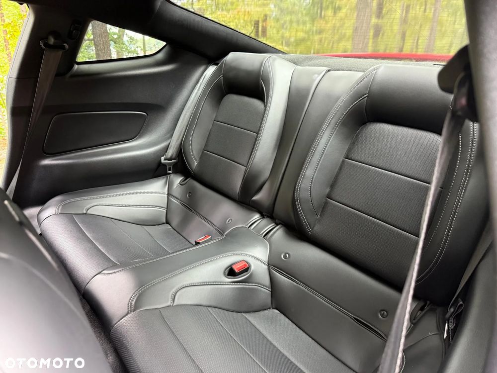 Ford Mustang - 14