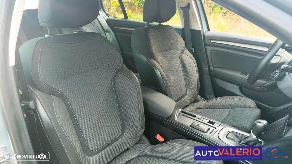 Renault Mégane Sport Tourer 1.5 Blue dCi Equilibre EDC - 30