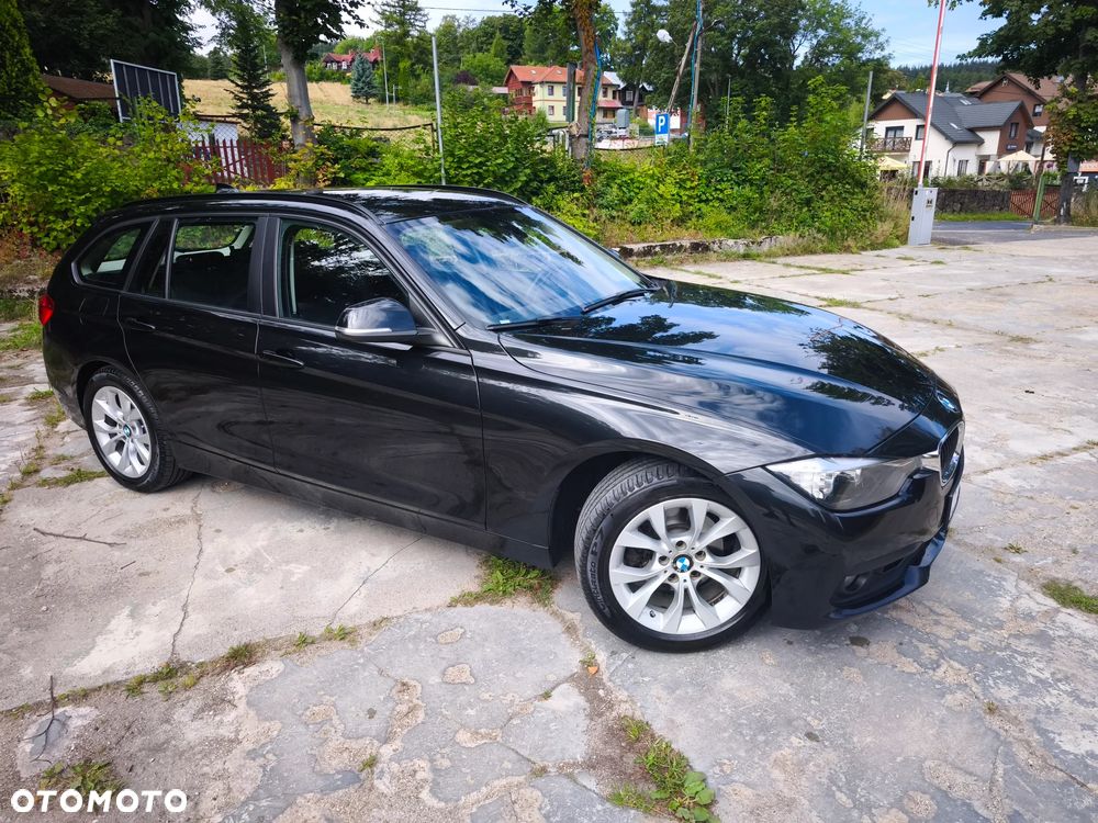 BMW 3 Series 2016 photo 3
