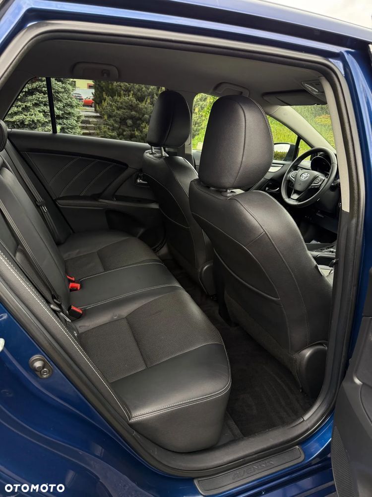 Toyota Avensis 1.8 Business Edition MS - 17