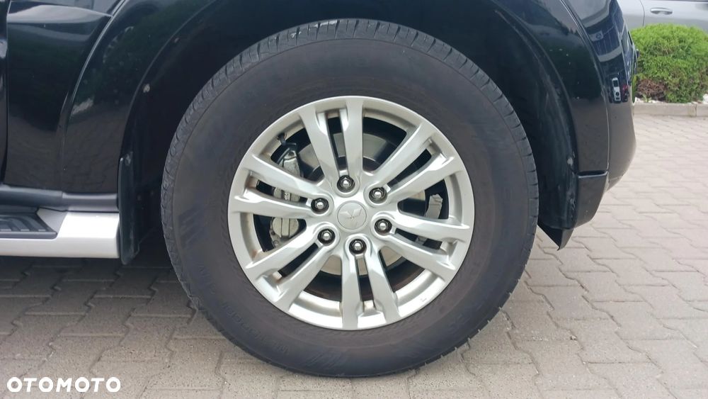 Mitsubishi Pajero 3.2 DID Intense - 10