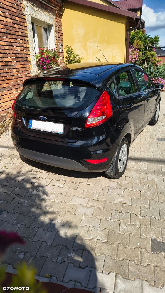 Ford Fiesta - 2