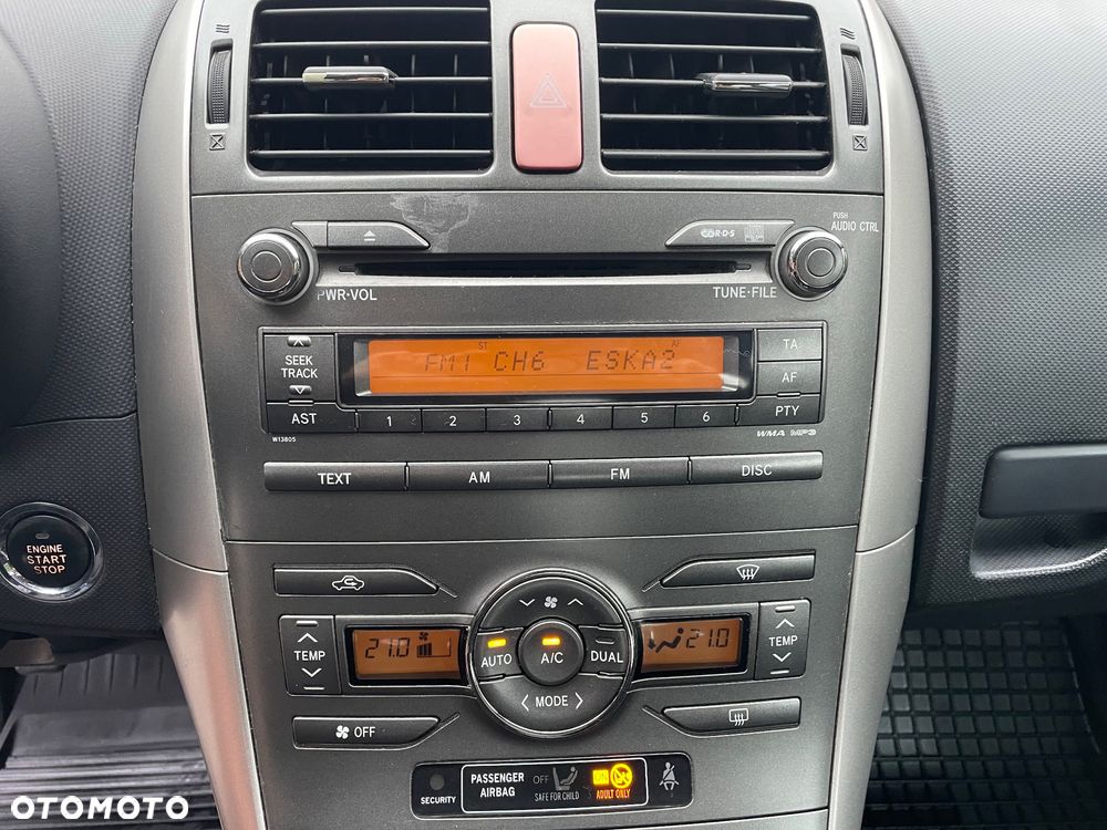 Toyota Auris 1.6 VVT-i Prestige - 16