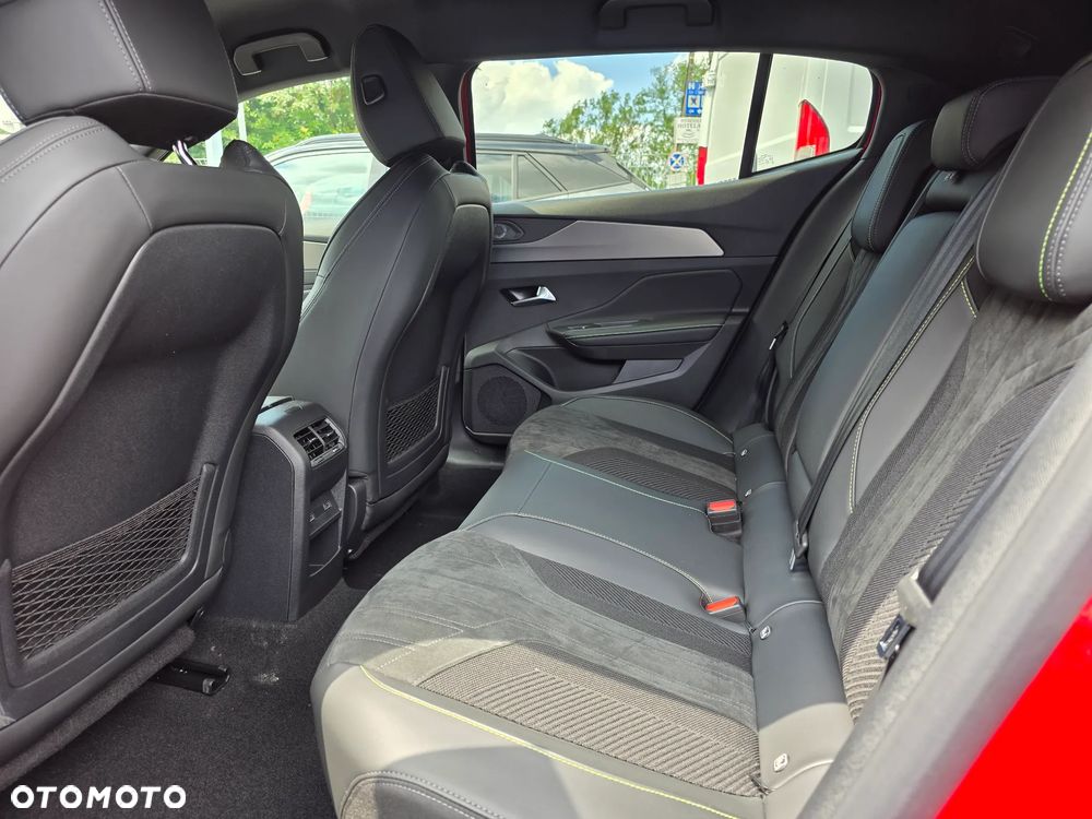 Peugeot 408 1.2 PureTech mHEV GT Exclusive S&S e-DSC6 - 20