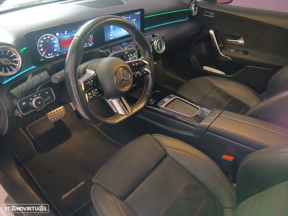 Mercedes-Benz A 250 e AMG Line - 25