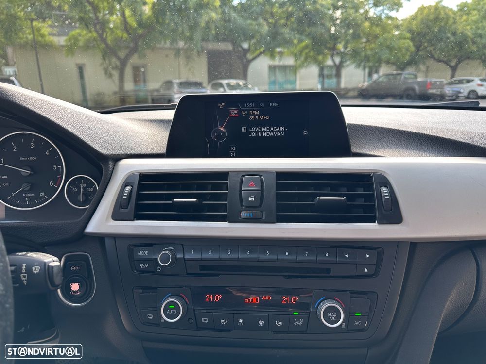 BMW 318 d Aut. Luxury Line - 20