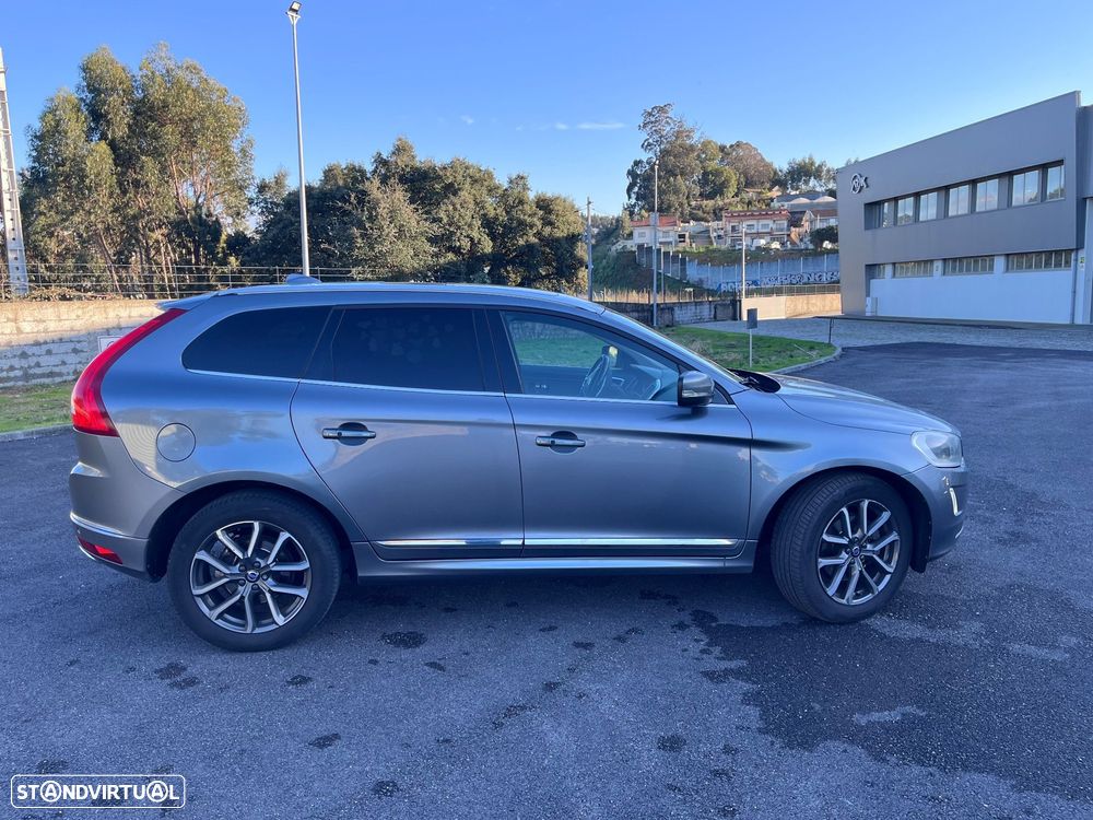 Volvo XC 60 D4 AWD Geartronic Summum - 7