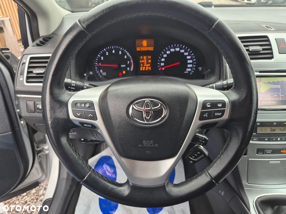 Toyota Avensis Touring Sports 1.8 Comfort - 34