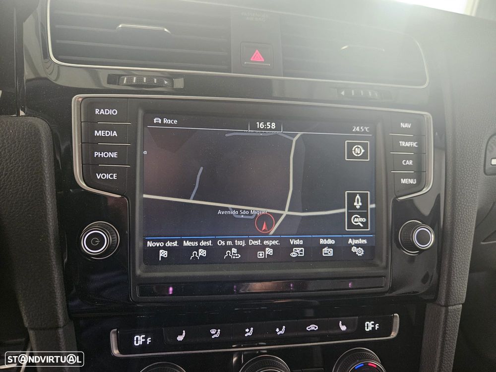 VW Golf R 2.0 TSI OPF 4Motion DSG - 22