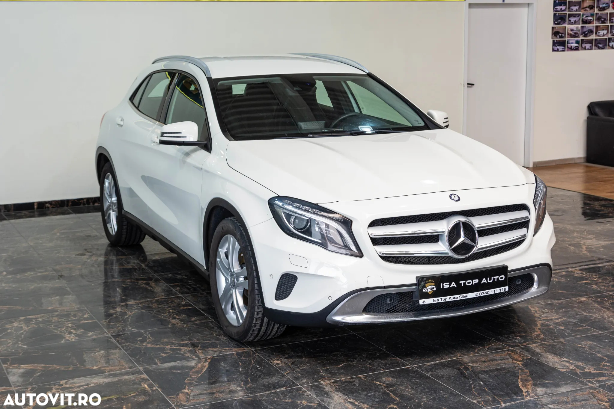 Mercedes-Benz GLA 200 d 7G-DCT Urban - 12