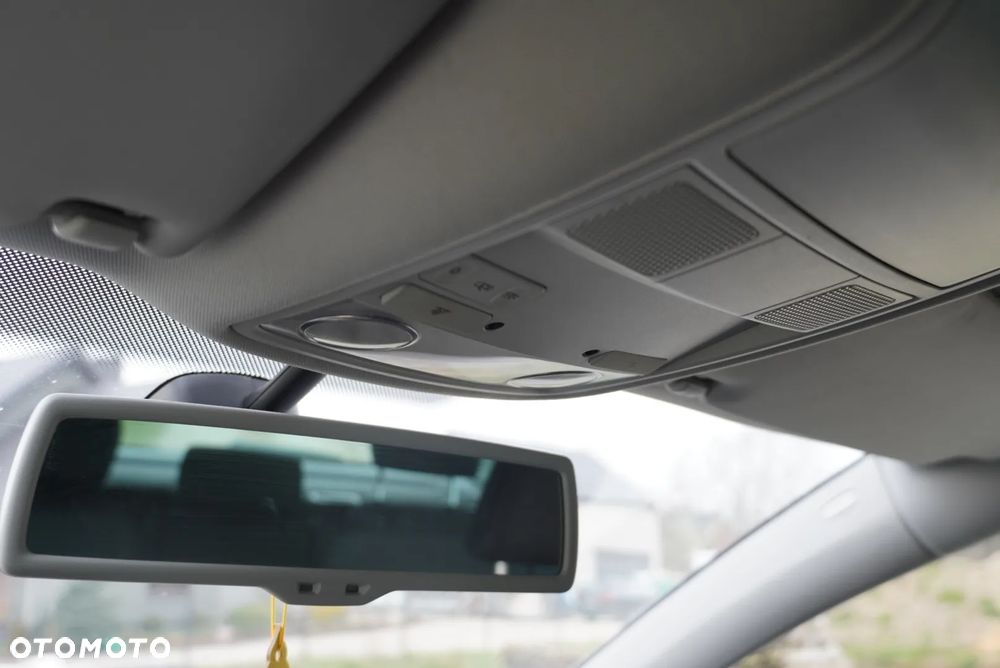 Volkswagen Golf 1.2 TSI BlueMotion Technology DSG Comfortline - 19