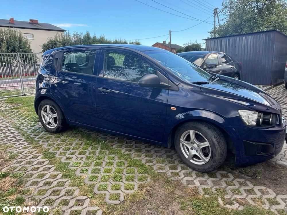 Chevrolet Aveo - 6