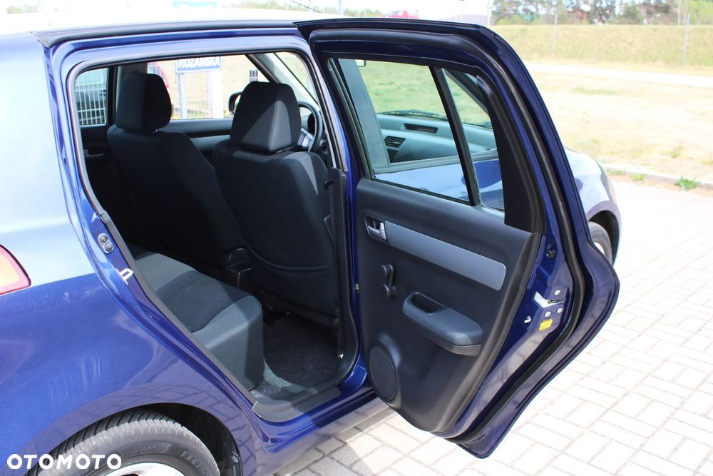 Suzuki Swift - 27