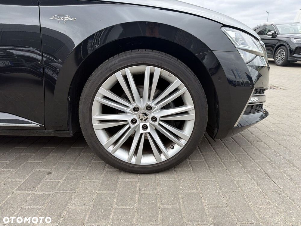 Skoda Superb 2.0 TDI SCR L&K DSG - 33