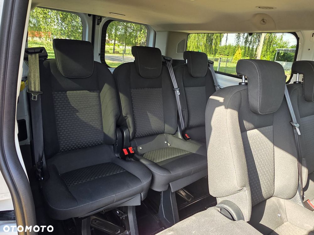 Ford Tourneo Custom 320 L2H1 VA MH Ambiente - 17
