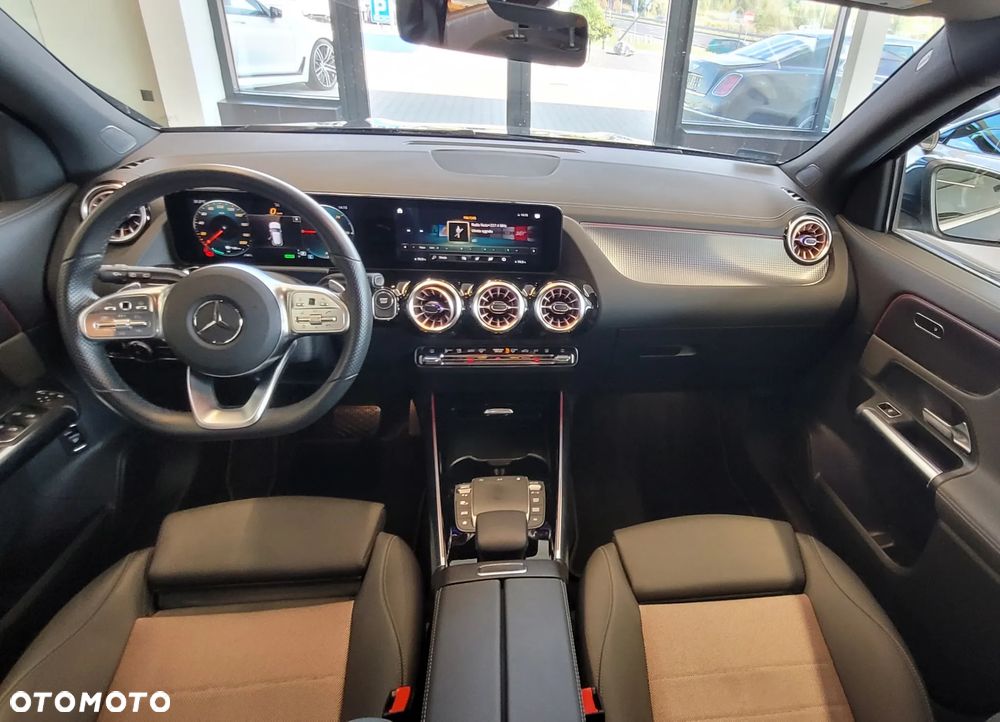 Mercedes-Benz EQA 250 66.5kWh Electric Art - 12