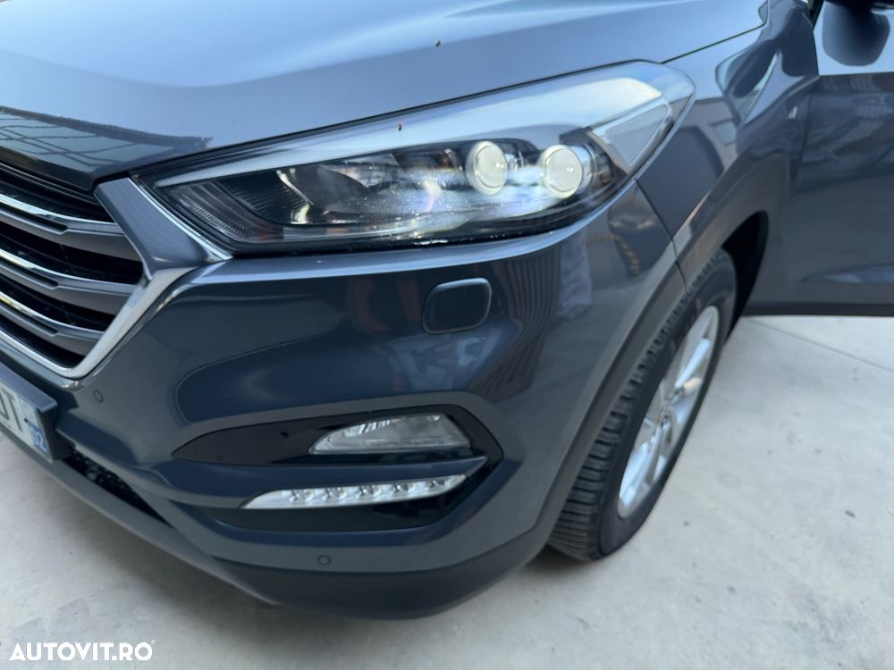 Hyundai Tucson blue 1.7 CRDi 2WD Intro Edition - 35
