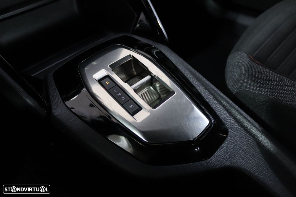 Peugeot 2008 1.2 PureTech Active Pack EAT8 - 14