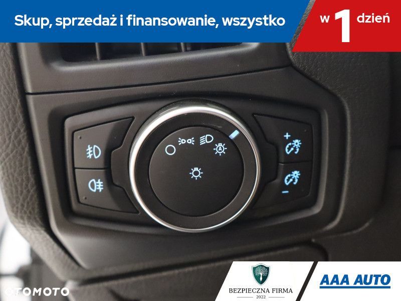Ford Focus SW - 18