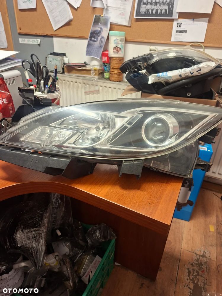 Lampa przednia ReflektoR Mazda 6 GH 2009 - 1