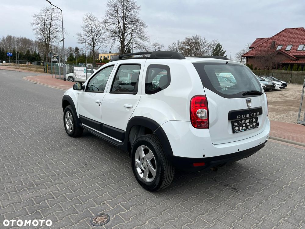 Dacia Duster 1.6 16V 105 4x2 Celebration - 9