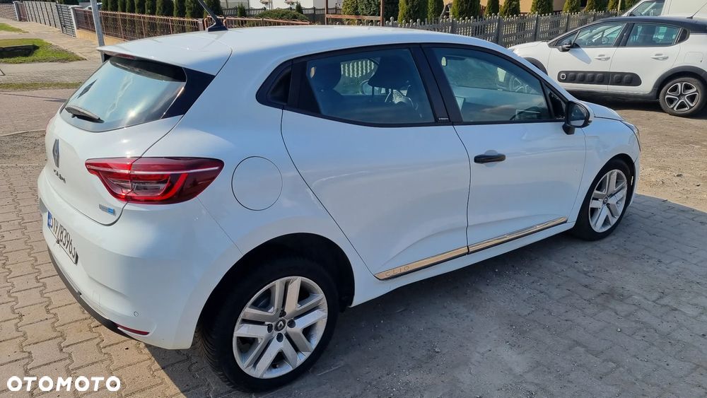 Renault Clio E-TECH 140 INTENS - 4