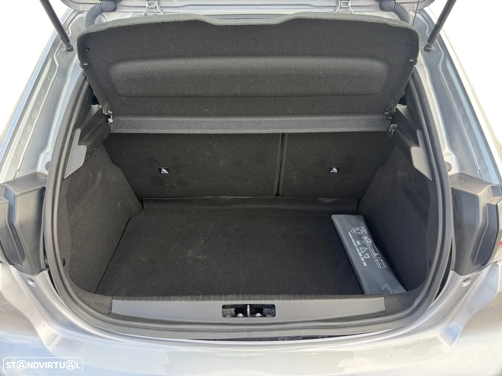 Peugeot 208 1.2 PureTech Active - 16