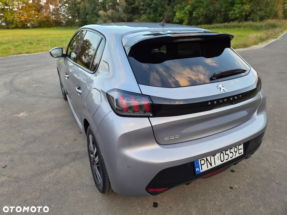 Peugeot 208 - 3