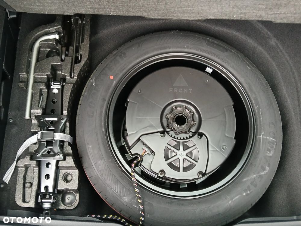 Volkswagen Passat Variant 2.0 TDI SCR Elegance DSG - 31