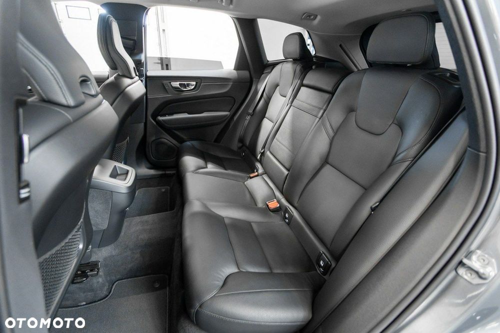 Volvo XC 60 - 35