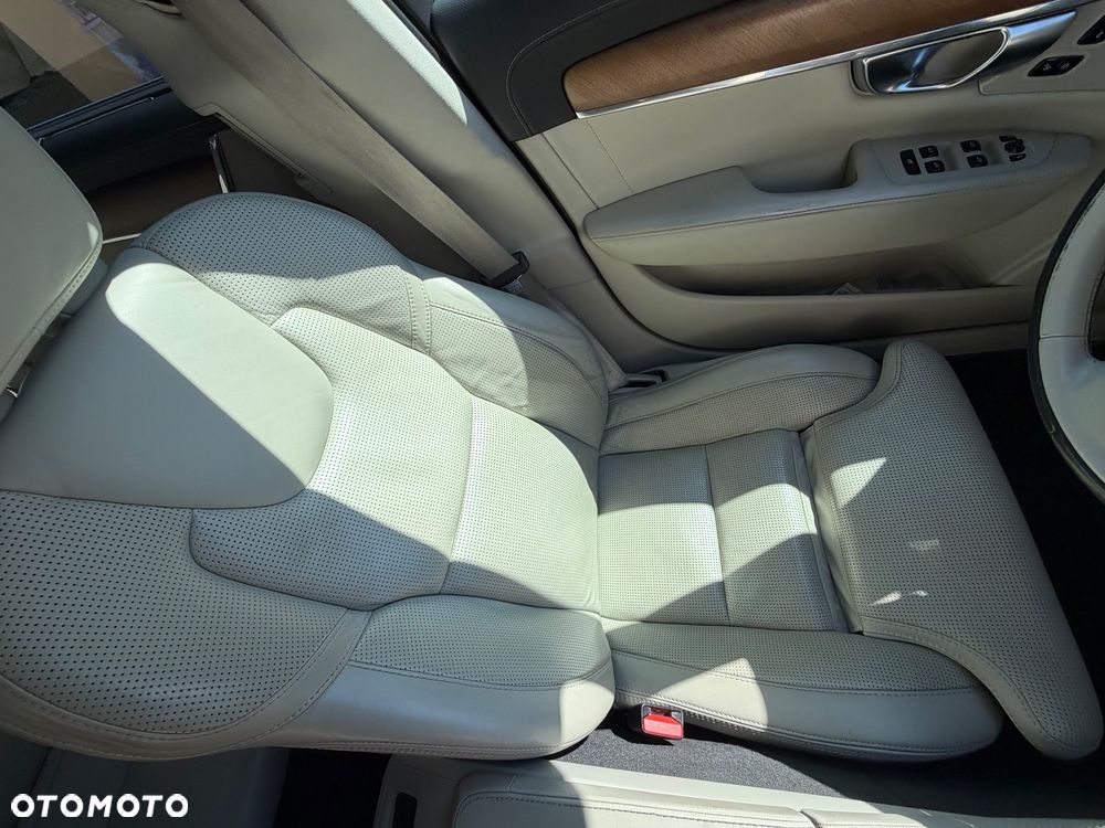 Volvo S90 D5 SCR AWD Momentum Pro - 20